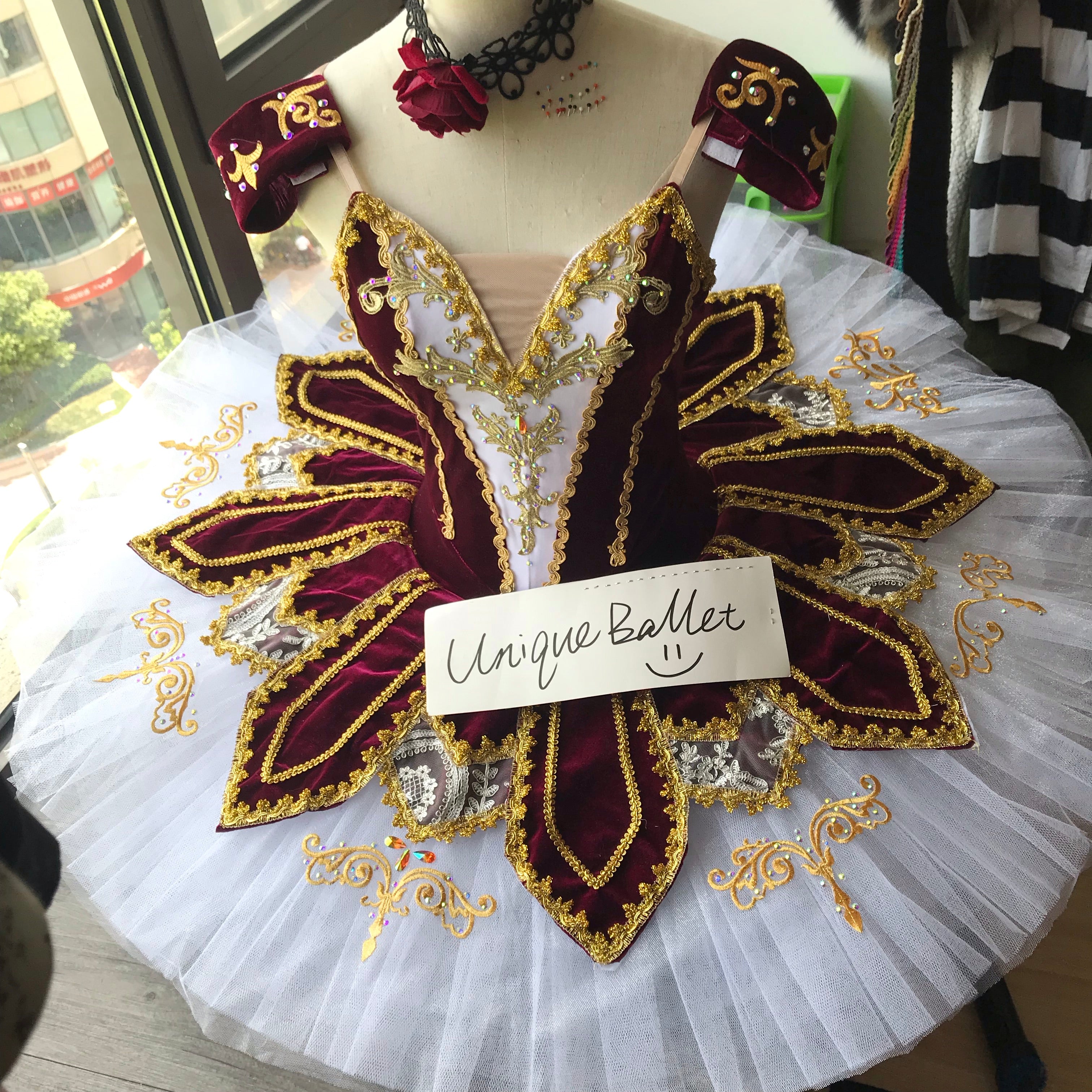 Cost-Effective Professional Red Le Corsaire Medora Act II Classic Ballet TuTu Costume Win Red Golden Trims Ballet Stage Tutu
